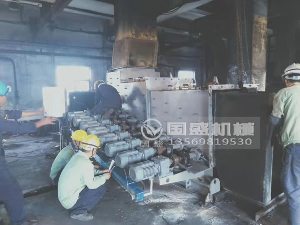 滾軸式細(xì)粒度篩分機 滾軸式細(xì)粒度篩分機
